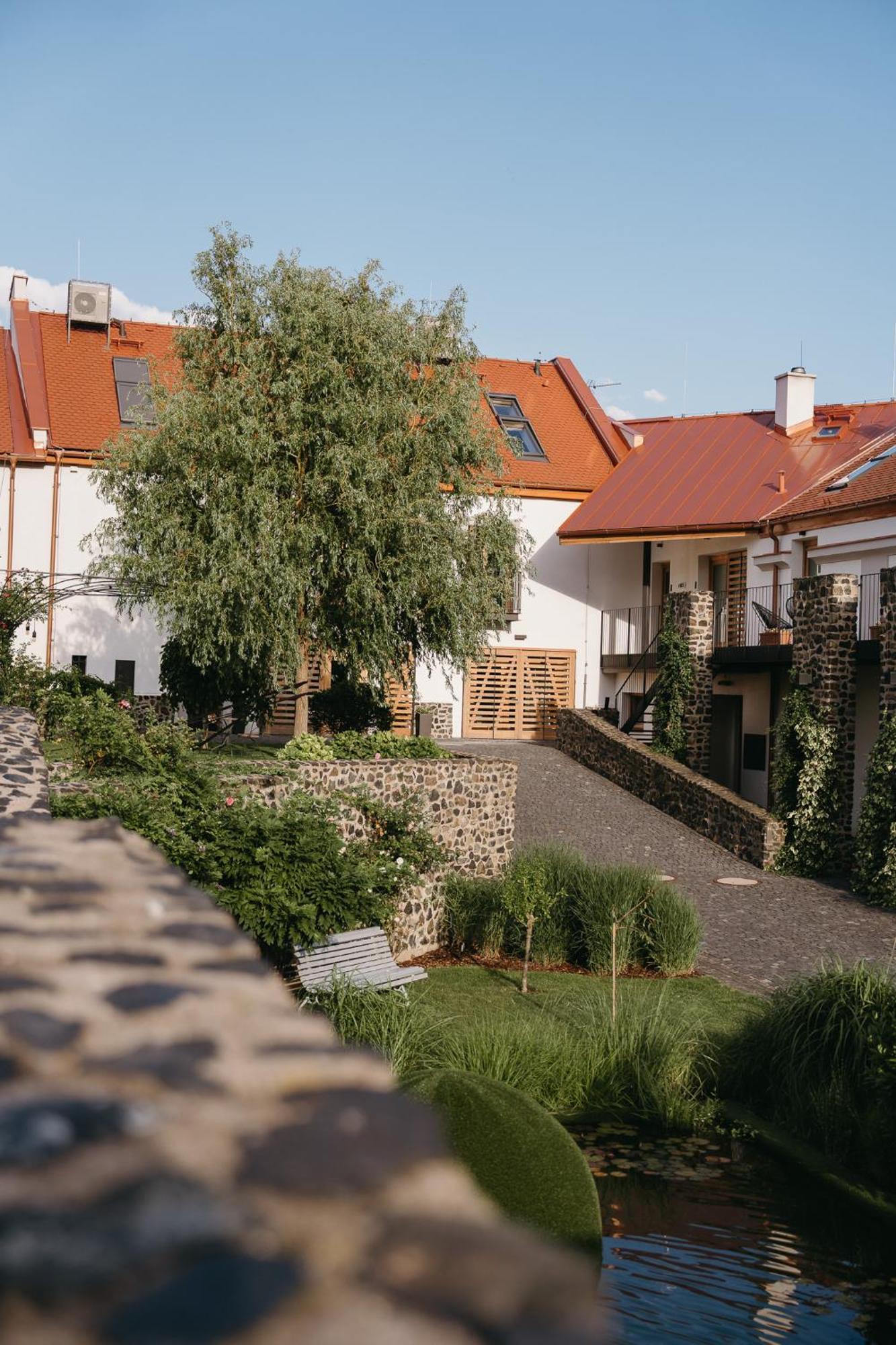 Oblik Resort Louny Buitenkant foto
