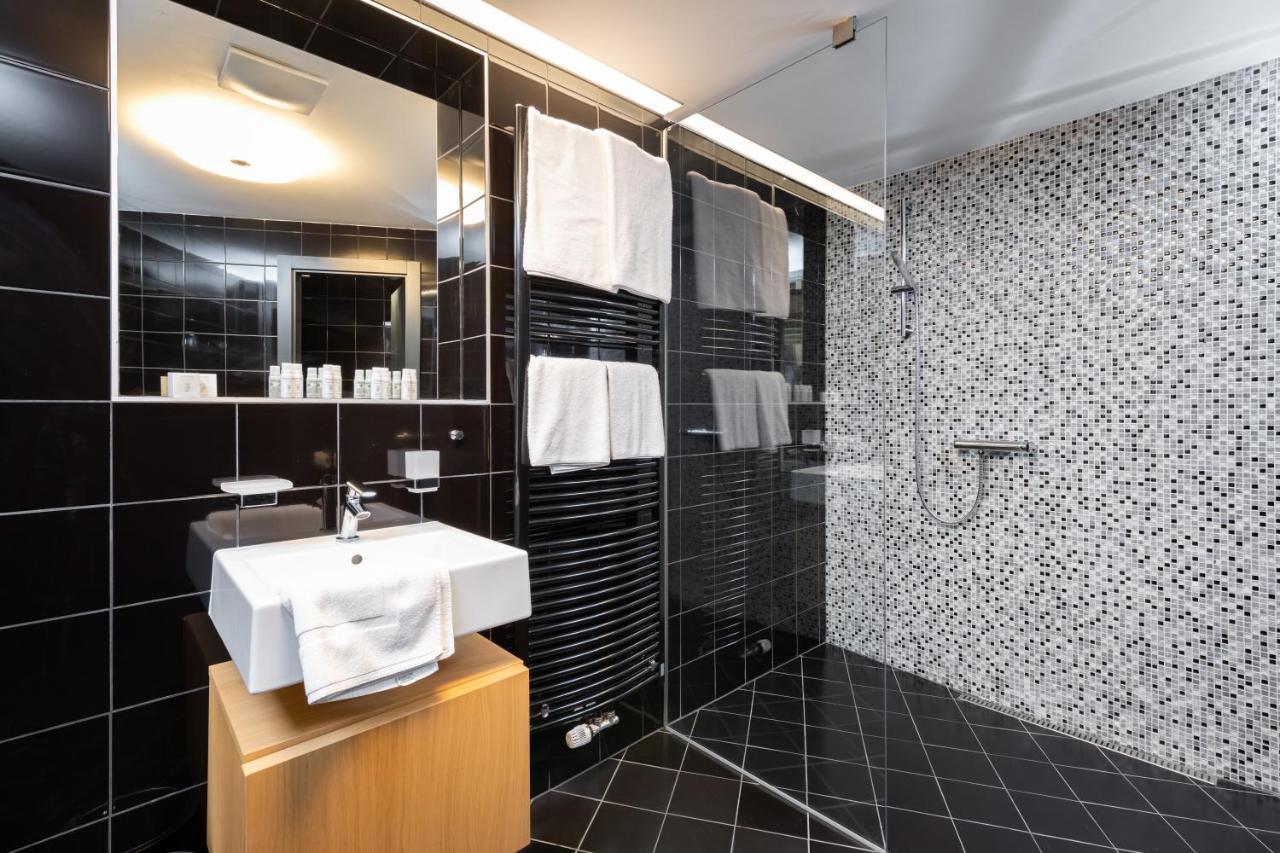 Oblik Resort Louny Buitenkant foto